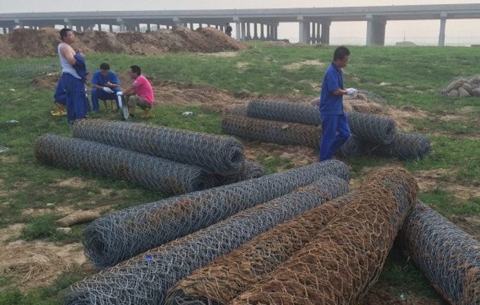 河堤防洪網