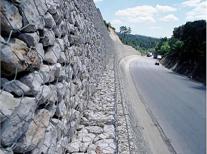 道路擋墻